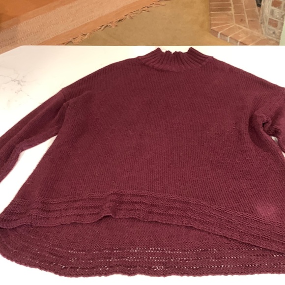 Woman’s Vintage Old Navy Ribbed cowl neck sweater - Picture 2 of 6